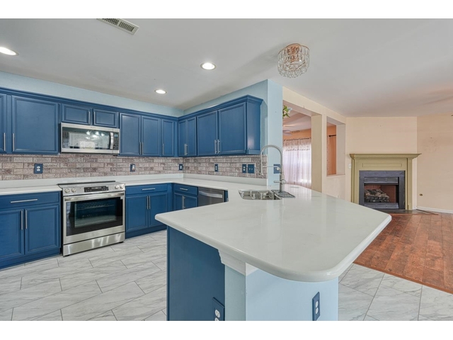 Photo of 469 Etowah Drive Photo of 469 Etowah Drive