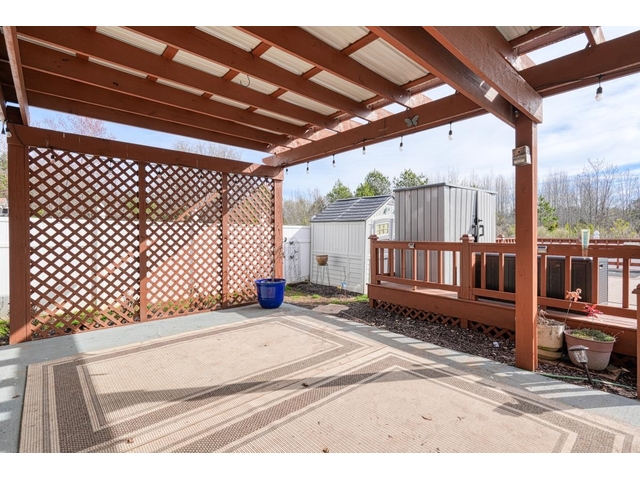 Photo of 469 Etowah Drive Photo of 469 Etowah Drive