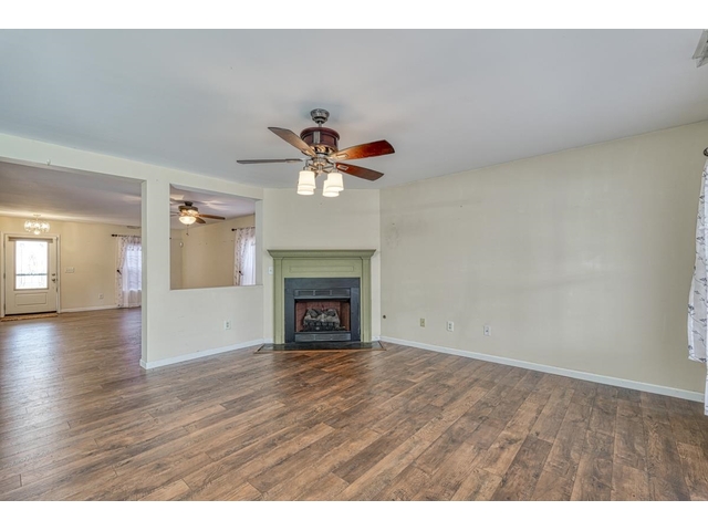 Photo of 469 Etowah Drive Photo of 469 Etowah Drive