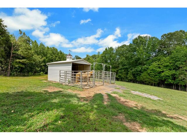 Photo of 340 Harrison Road