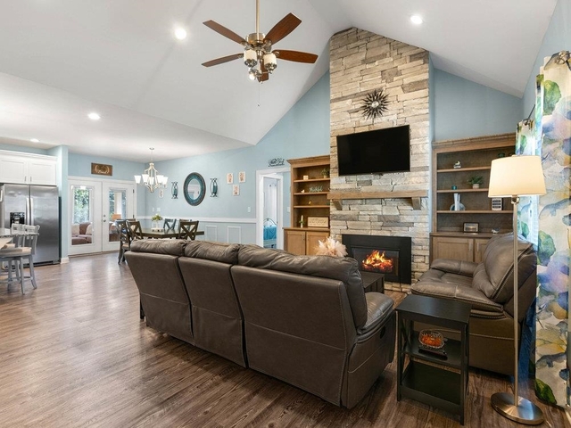 Photo of 215 Cane Creek Way