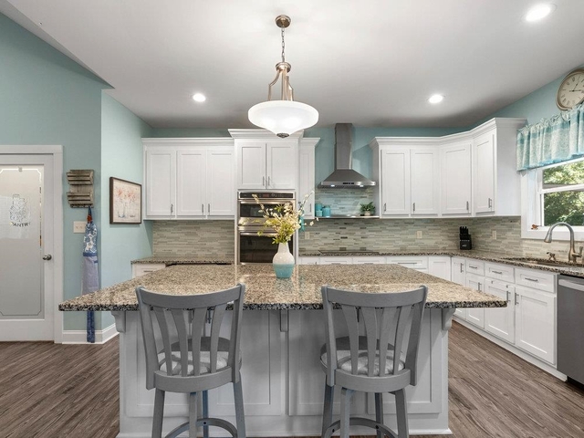 Photo of 215 Cane Creek Way