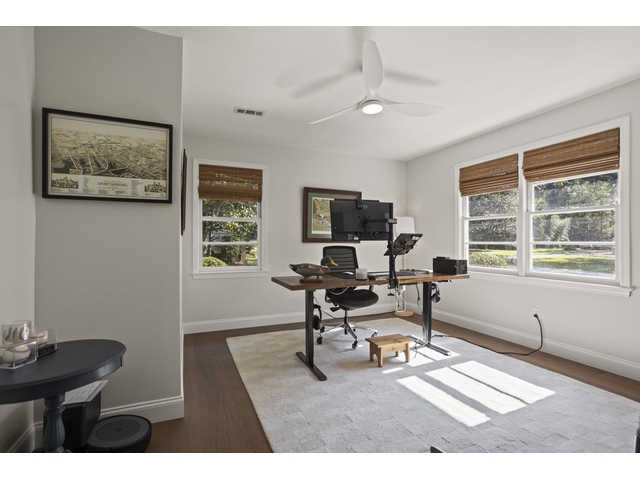 Photo of 111 Greenbriar Road
