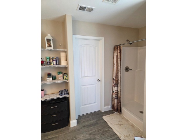 Photo of 547 Chantry