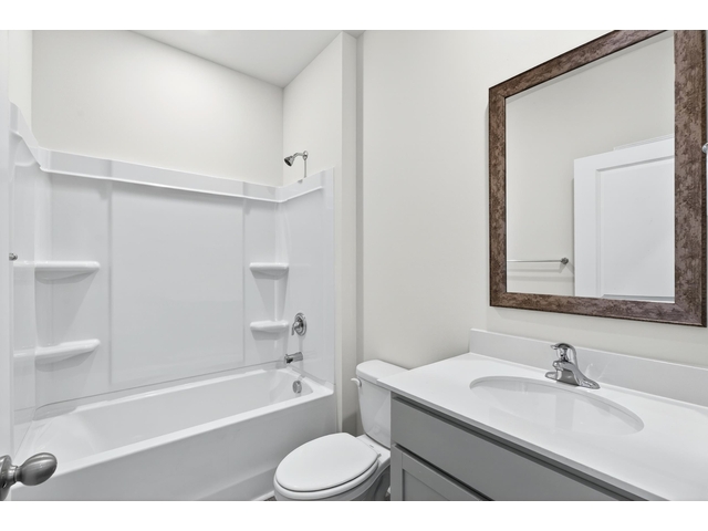 Photo of 938 Pineland Drive