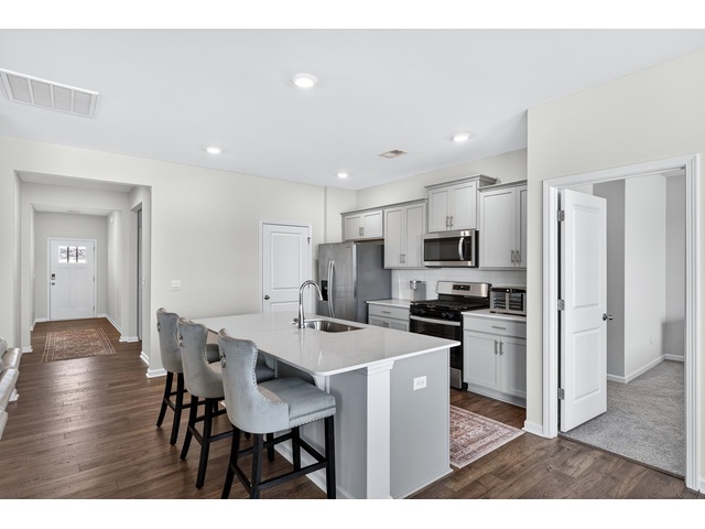 Photo of 938 Pineland Drive