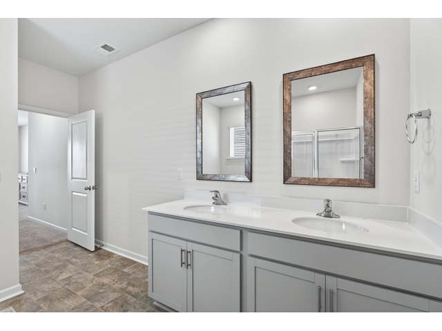 Photo of 938 Pineland Drive