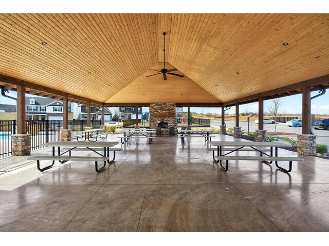 Photo of 938 Pineland Drive