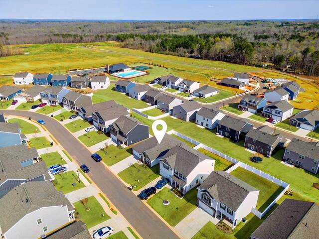 Photo of 938 Pineland Drive