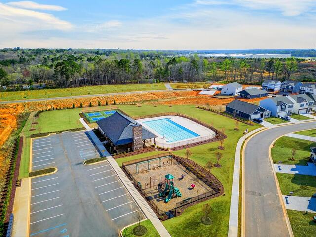 Photo of 938 Pineland Drive