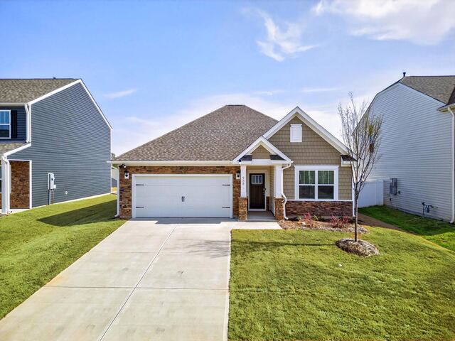 Photo of 938 Pineland Drive