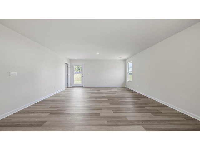 Photo of 678 Evaleigh Street