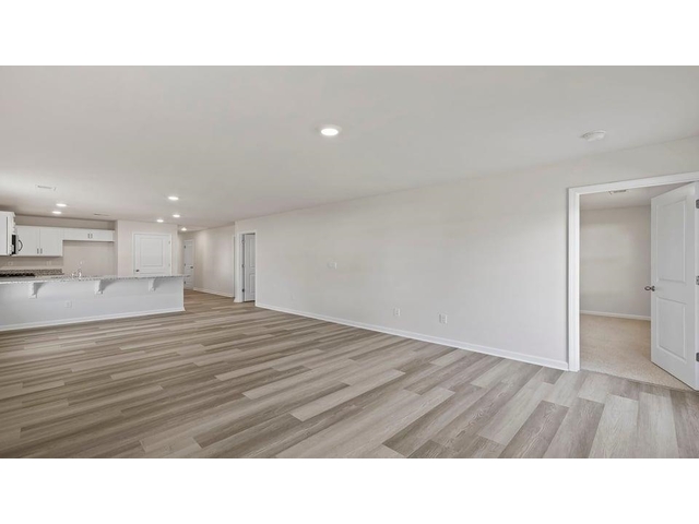 Photo of 678 Evaleigh Street