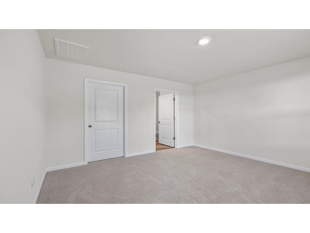 Photo of 678 Evaleigh Street