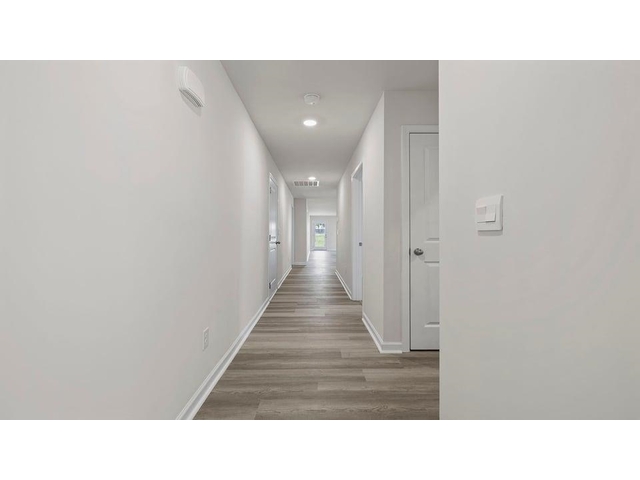 Photo of 678 Evaleigh Street