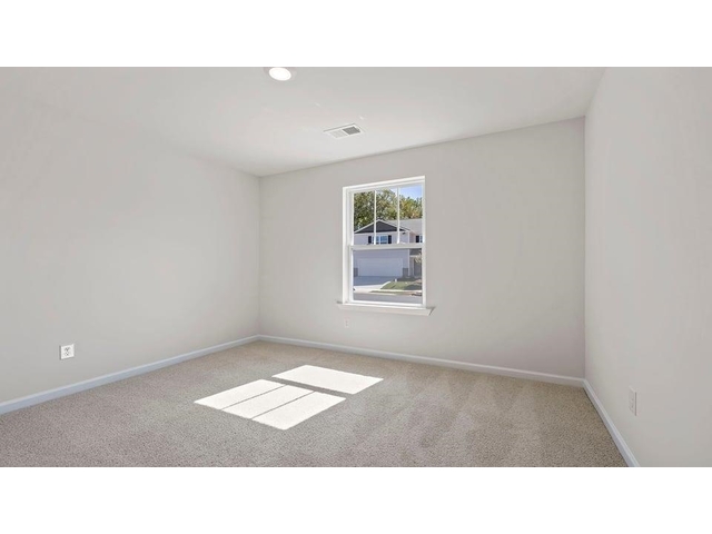 Photo of 678 Evaleigh Street