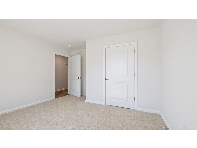 Photo of 678 Evaleigh Street