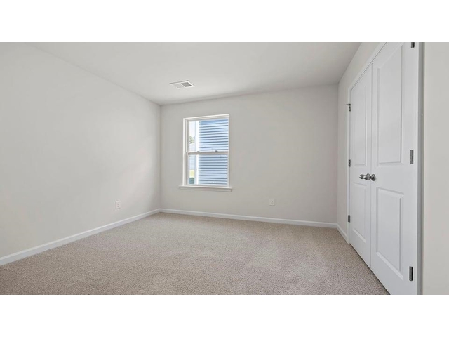 Photo of 678 Evaleigh Street