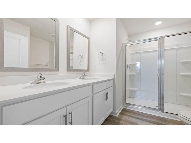 Photo of 678 Evaleigh Street