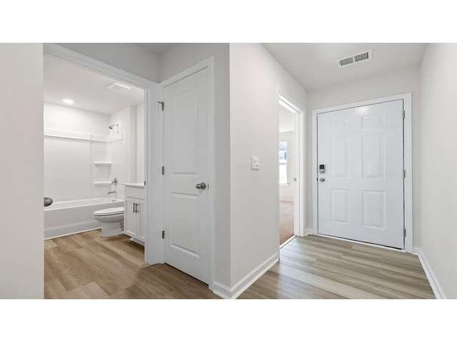 Photo of 678 Evaleigh Street