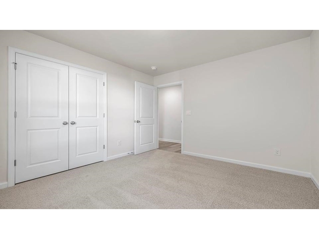 Photo of 678 Evaleigh Street