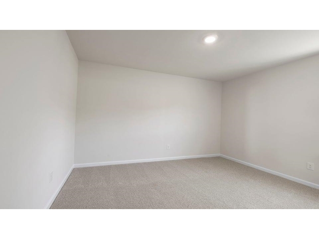 Photo of 678 Evaleigh Street