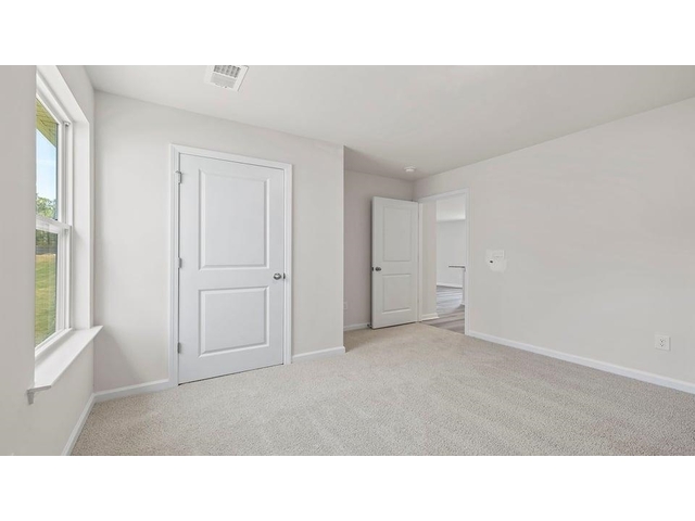 Photo of 678 Evaleigh Street