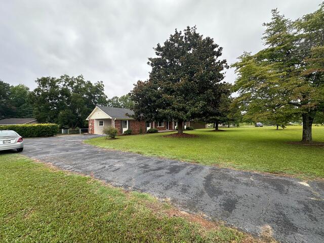 Photo of 6005 Highway 11