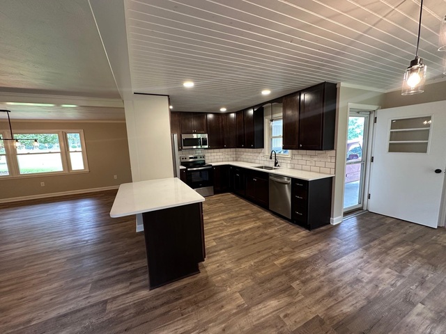 Photo of 6005 Highway 11