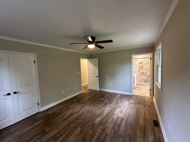 Photo of 6005 Highway 11