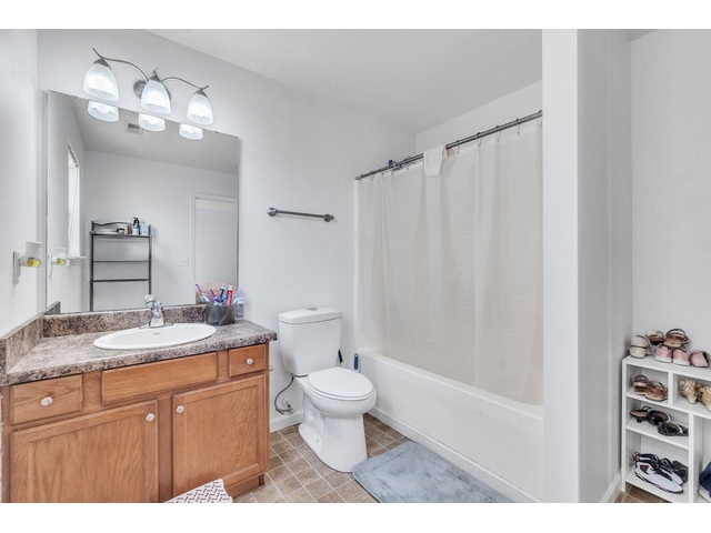 Photo of 536 Wooden Duck Street