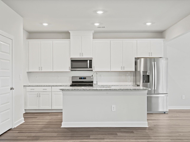 Photo of 706 Whitebark Drive