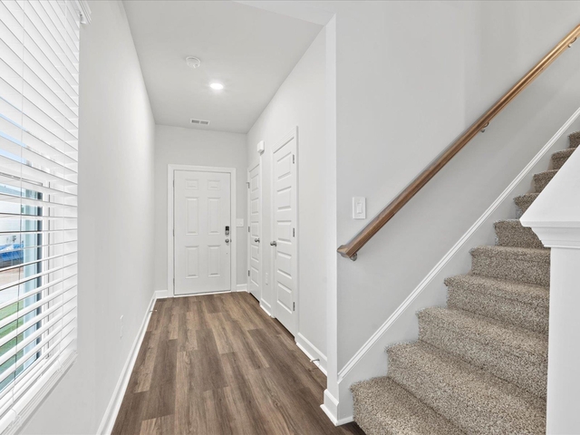 Photo of 706 Whitebark Drive