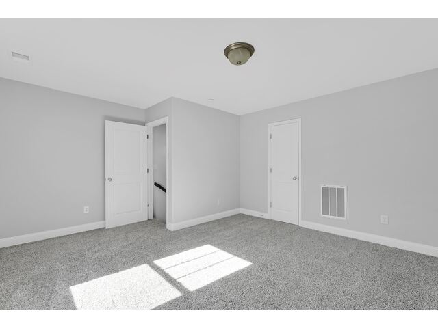 Photo of 285 Foxbank Circle Photo of 285 Foxbank Circle