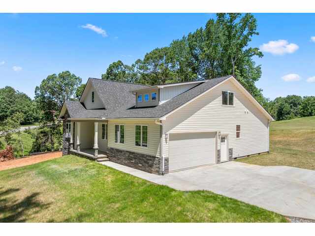 Photo of 3135 E Croft Circle Photo of 3135 E Croft Circle