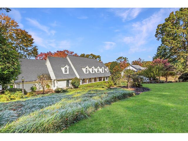 Photo of 317 E Killarney Lake