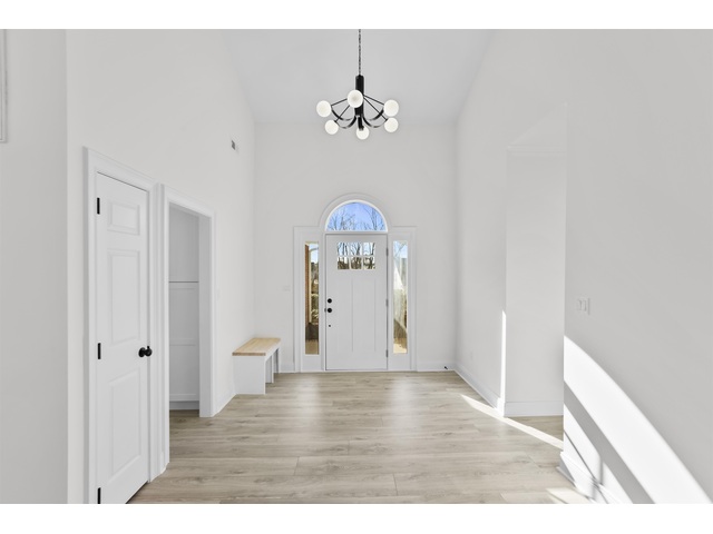 Photo of 225 Georgetown Court