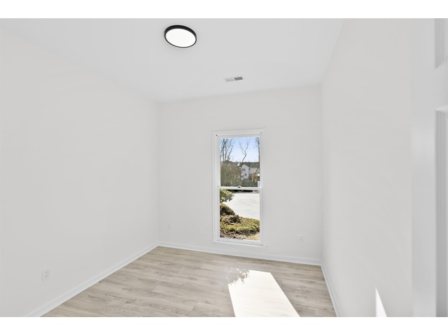 Photo of 225 Georgetown Court