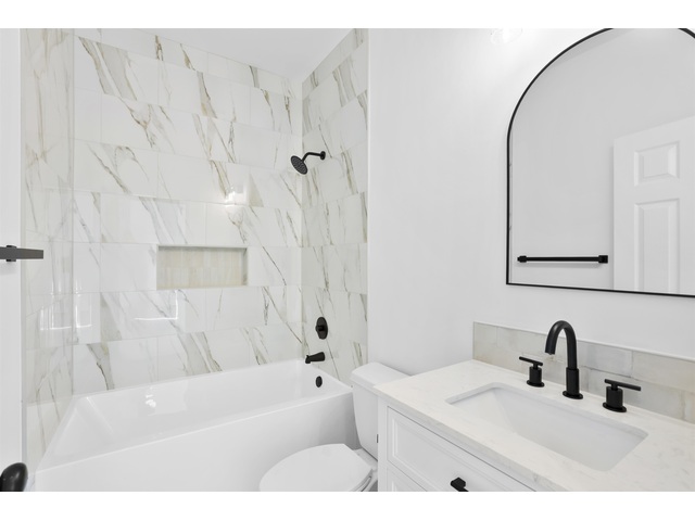 Photo of 225 Georgetown Court