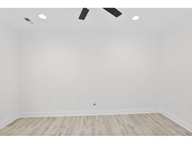 Photo of 225 Georgetown Court