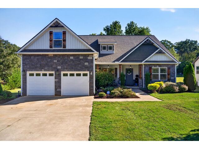 Photo of 953 Hanging Rock Road
