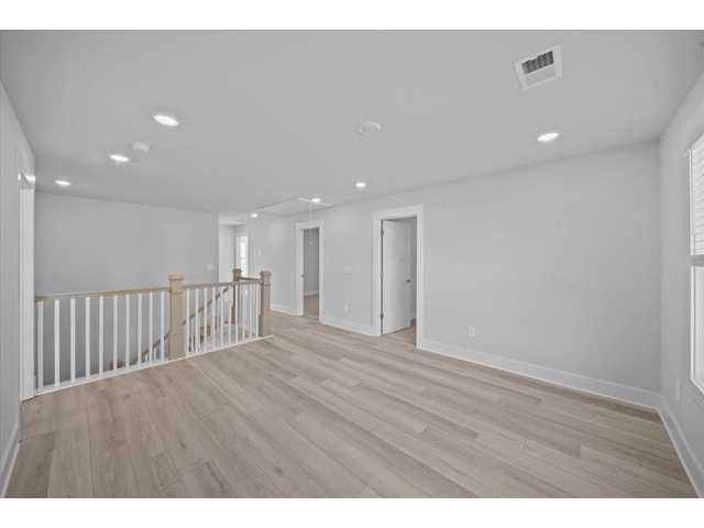 Photo of 302 Allingham Road