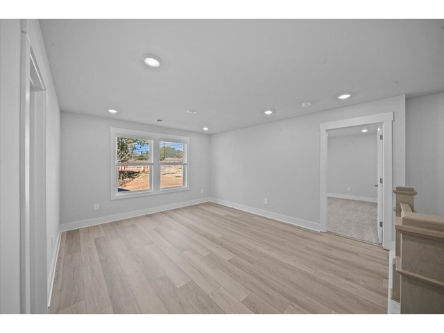 Photo of 302 Allingham Road