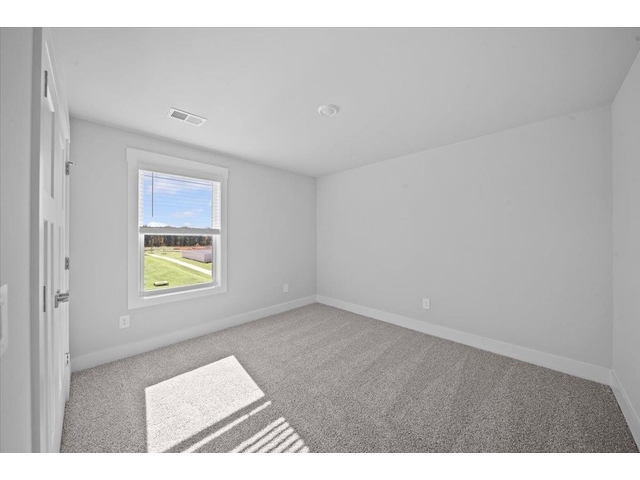 Photo of 302 Allingham Road