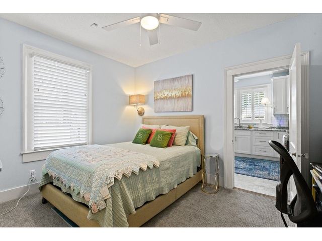 Photo of 707 Glendalyn Avenue Photo of 707 Glendalyn Avenue