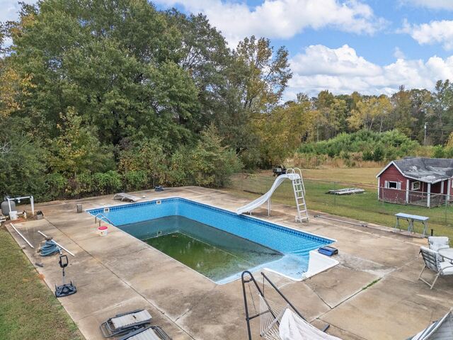 Photo of 1128 Highway 56 N Photo of 1128 Highway 56 N