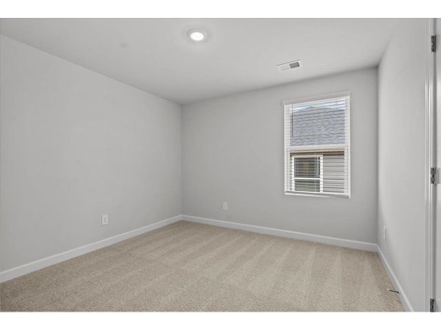 Photo of 567 Ward Wilson Trail