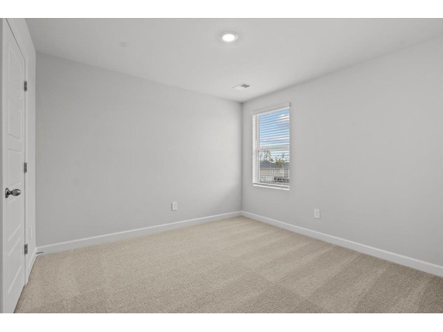 Photo of 567 Ward Wilson Trail