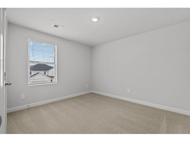 Photo of 567 Ward Wilson Trail