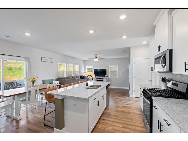 Photo of 1019 Appalachian Drive